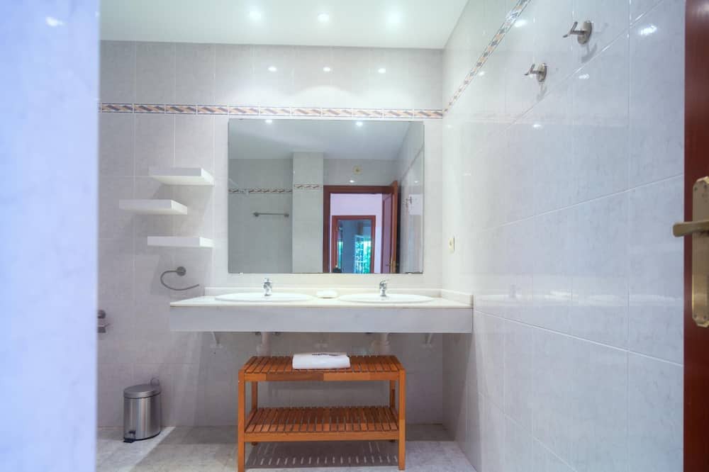 Photo of Bathroom in Carib Playa