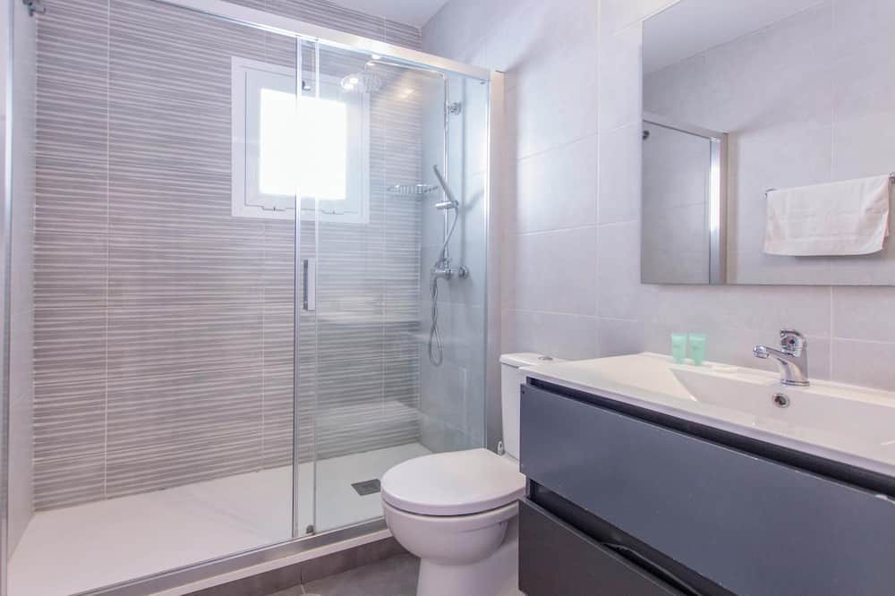Photo of Bathroom in Urbanizacion Hacienda las Chapas