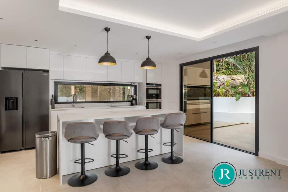 Photo of Kitchen in Nueva Andalucia