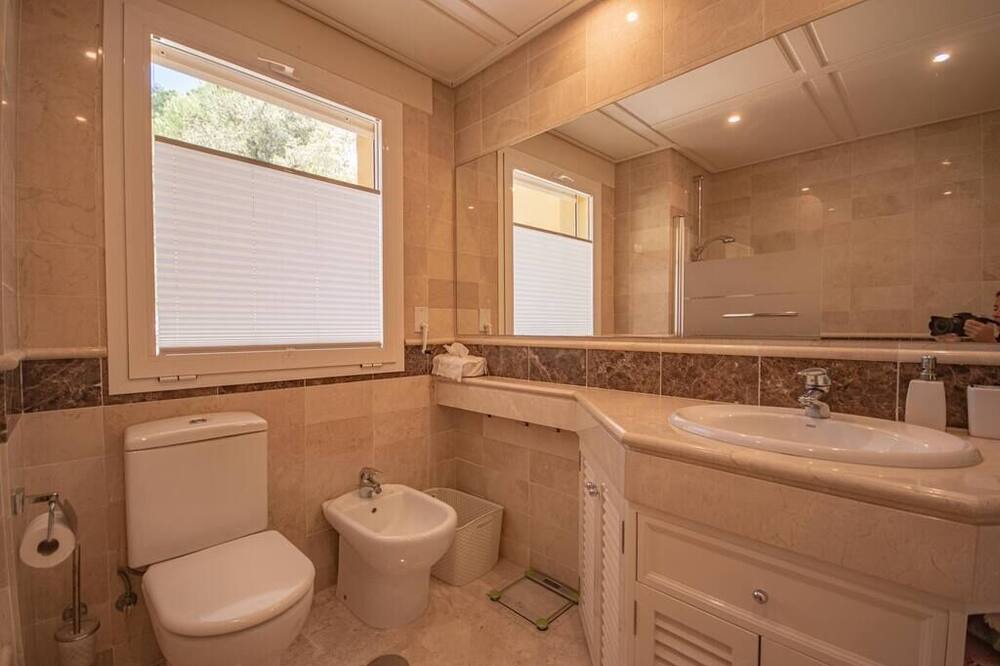 Photo of Bathroom in Marbella
