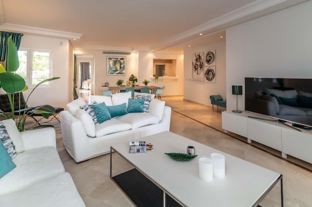 Photo of Livingroom in Puerto Banus