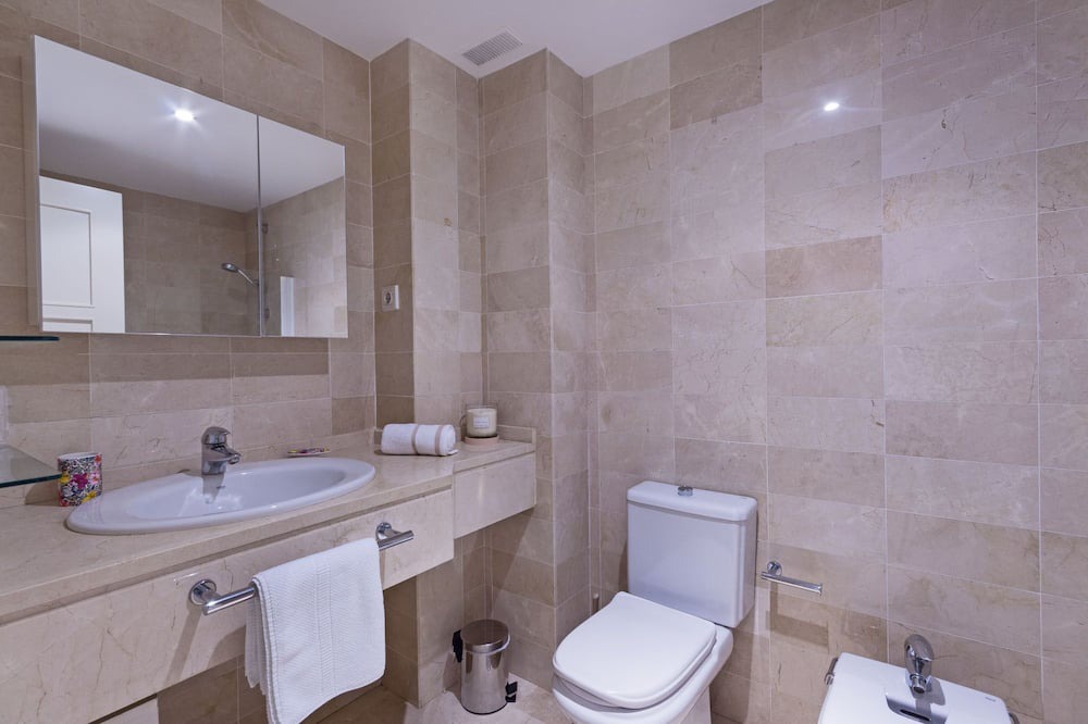 Photo of Bathroom in Golden Mile