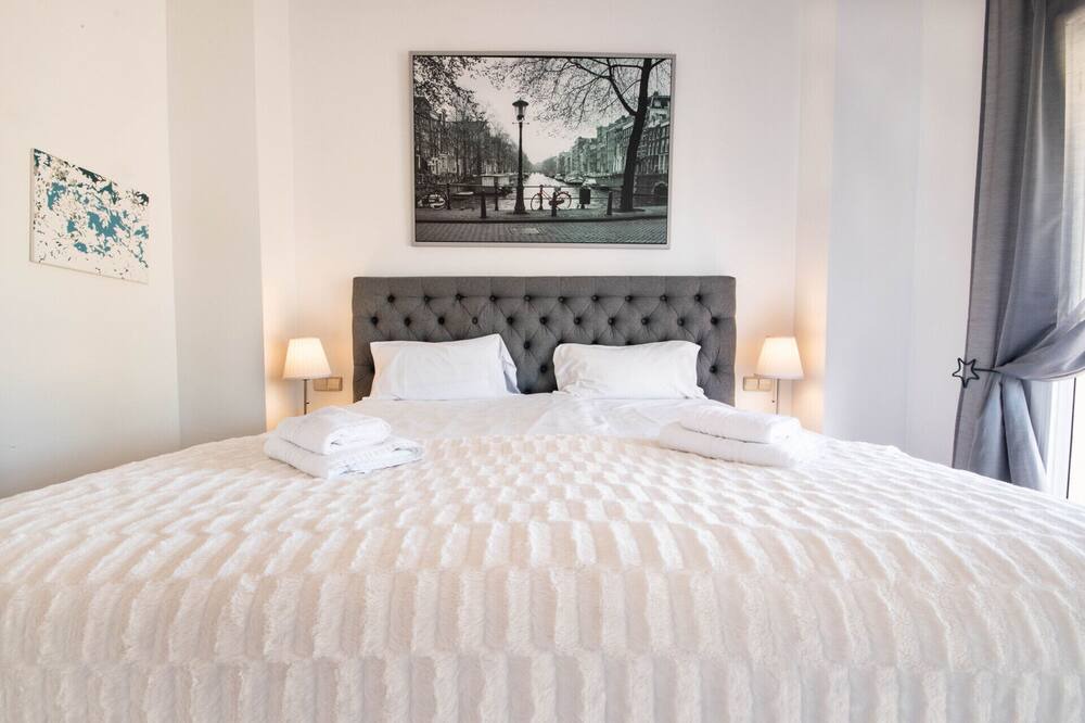 Photo of Bedroom in Elviria