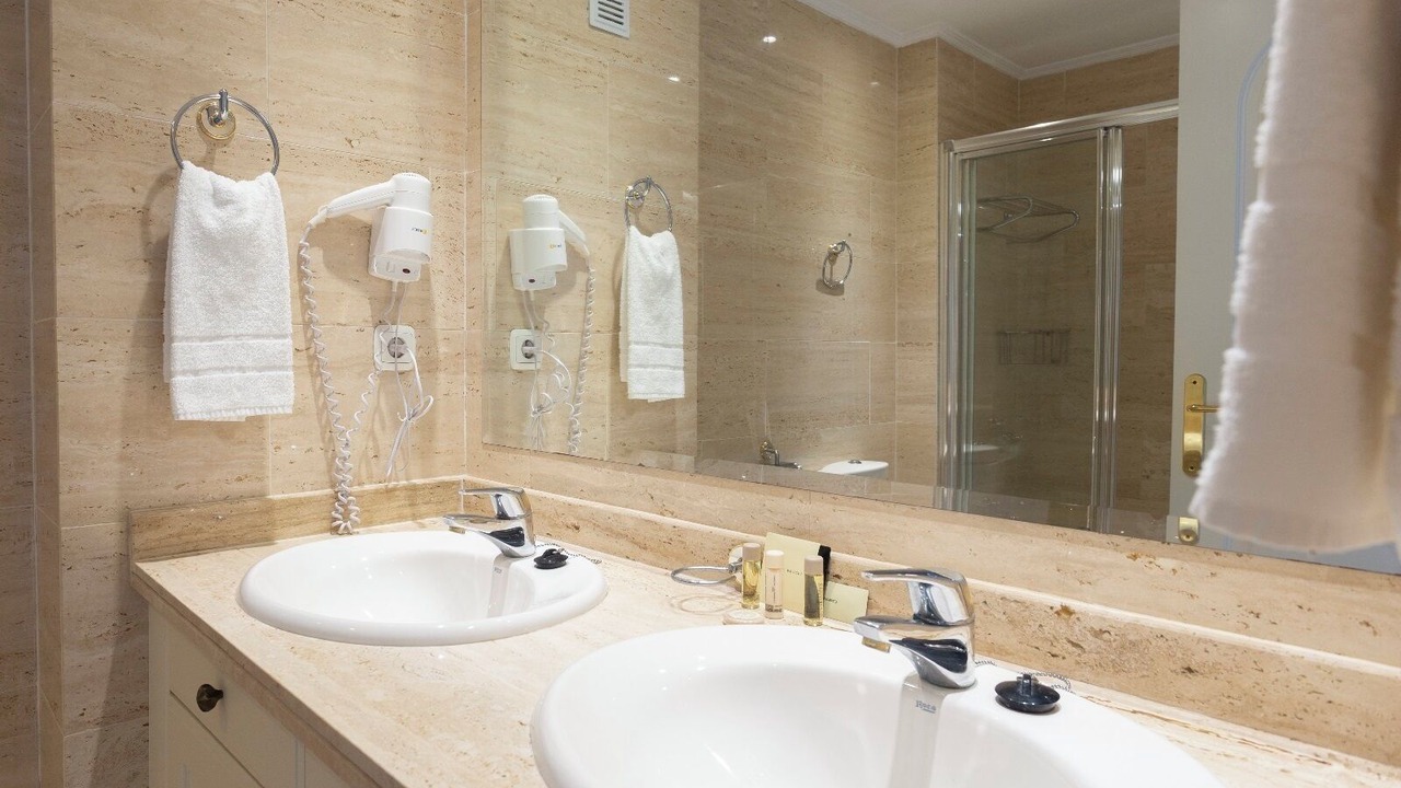 Photo of Bathroom in Golden Mile