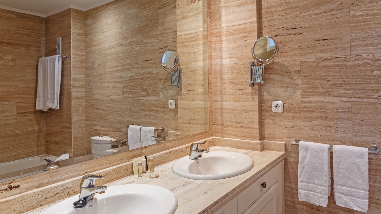 Photo of Bathroom in Golden Mile