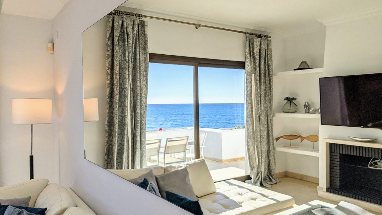 Photo of Bedroom in Golden Mile