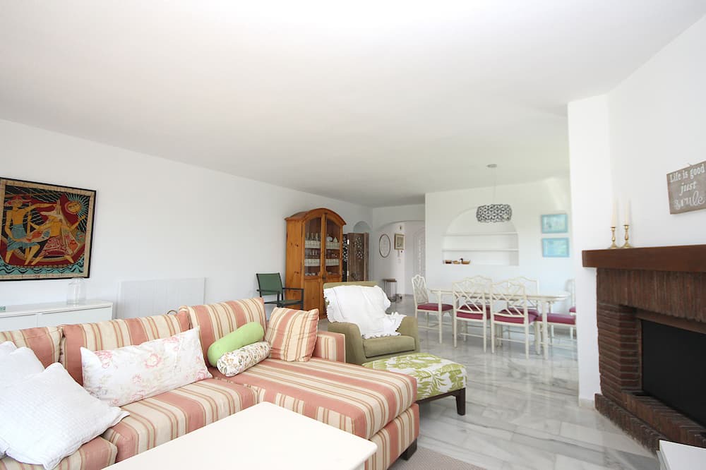 Photo of Livingroom in Elviria