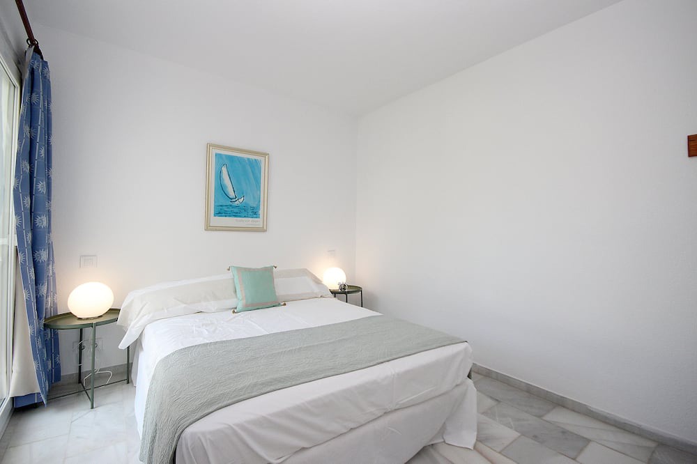 Photo of Bedroom in Elviria