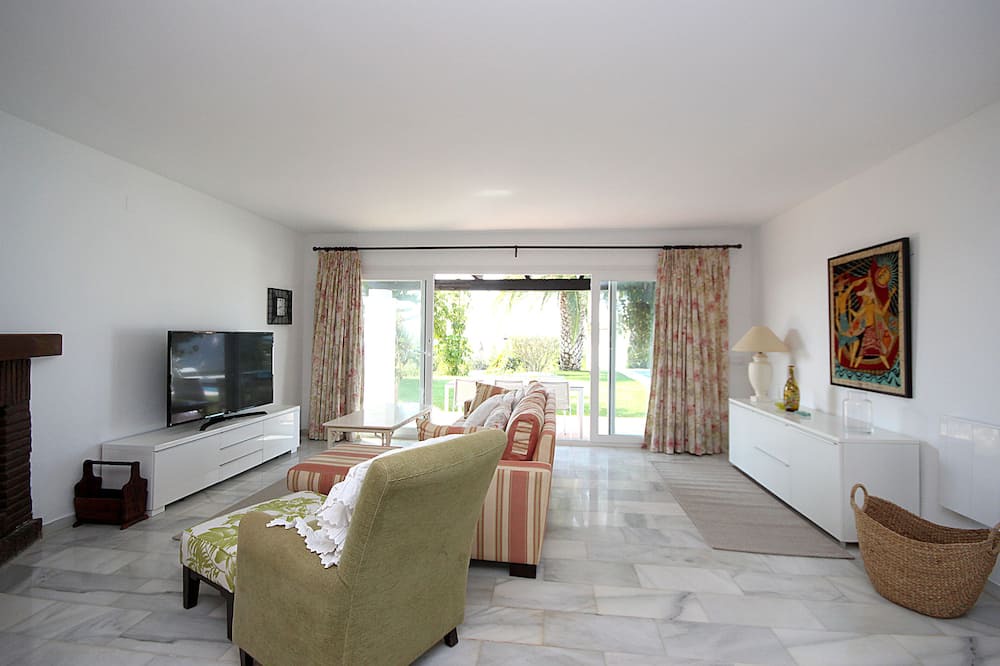 Photo of Livingroom in Elviria
