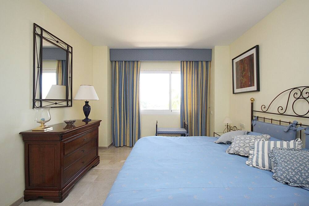 Photo of Bedroom in Elviria