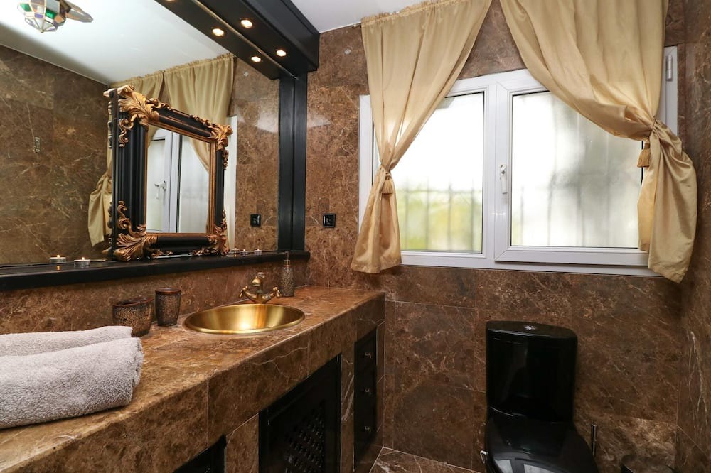 Photo of Bathroom in Cabopino
