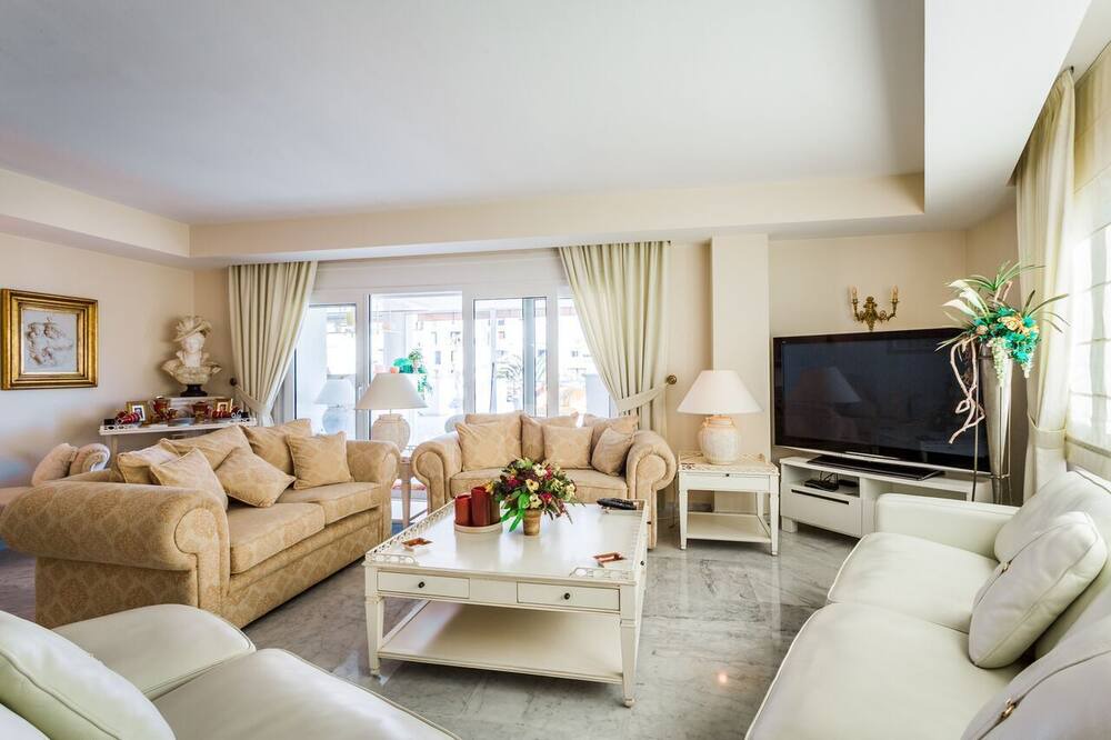 Photo of Livingroom in Puerto Banus