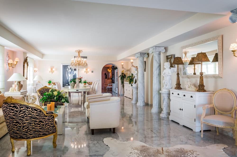 Photo of Livingroom in Puerto Banus