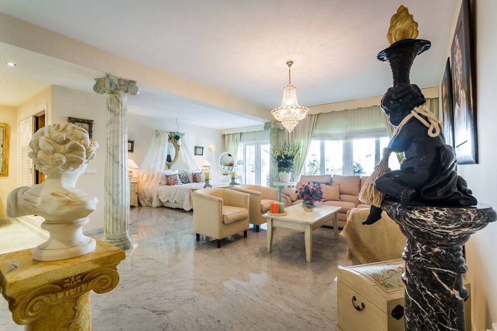 Photo of Livingroom in Puerto Banus