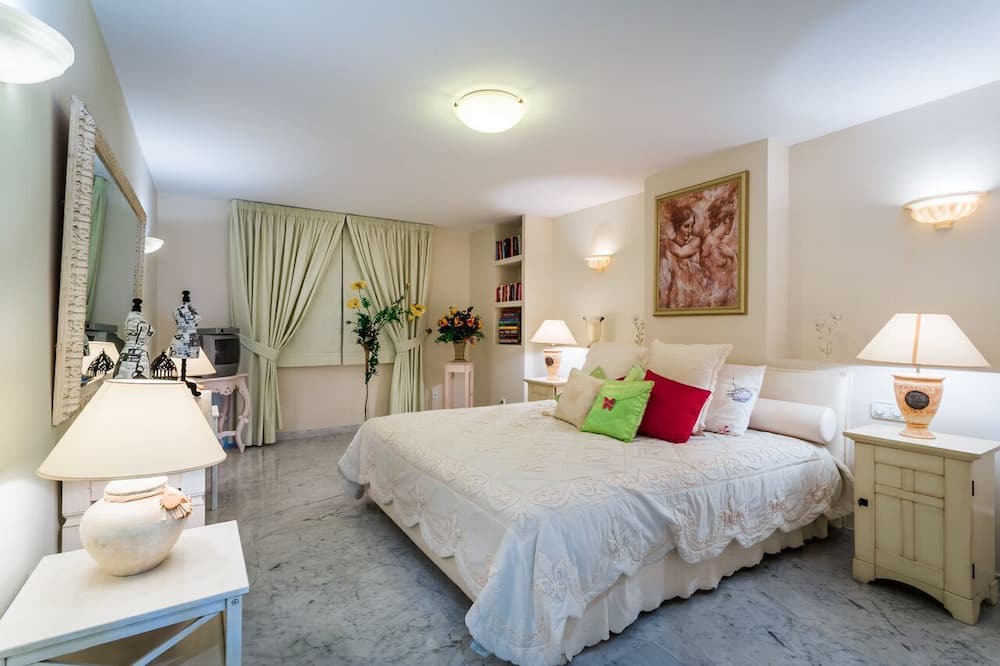 Photo of Bedroom in Puerto Banus