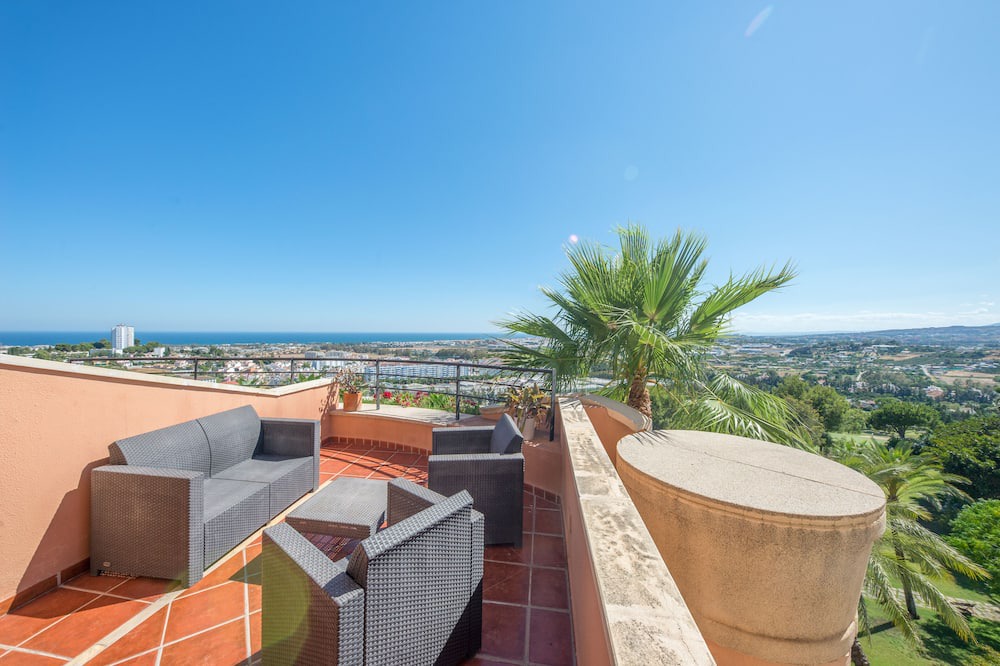Photo of Patio Balcony in Nueva Andalucia