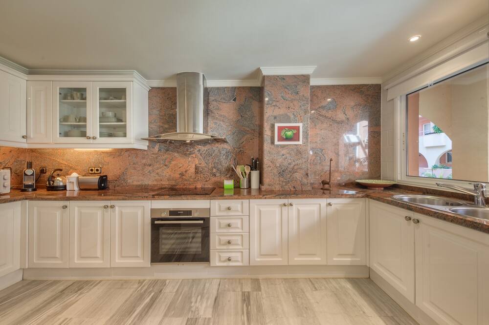 Photo of Kitchen in Nueva Andalucia