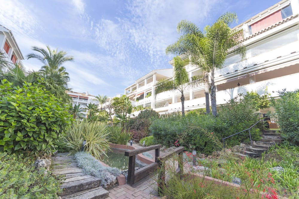 Photo of Outdoor in Golden Mile