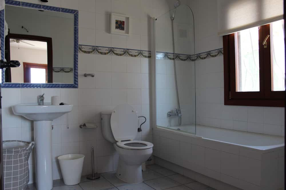 Photo of Bathroom in Urbanizacion el Rosario