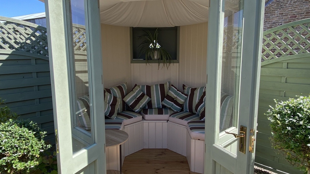 Photo of Outdoor in Scarborough