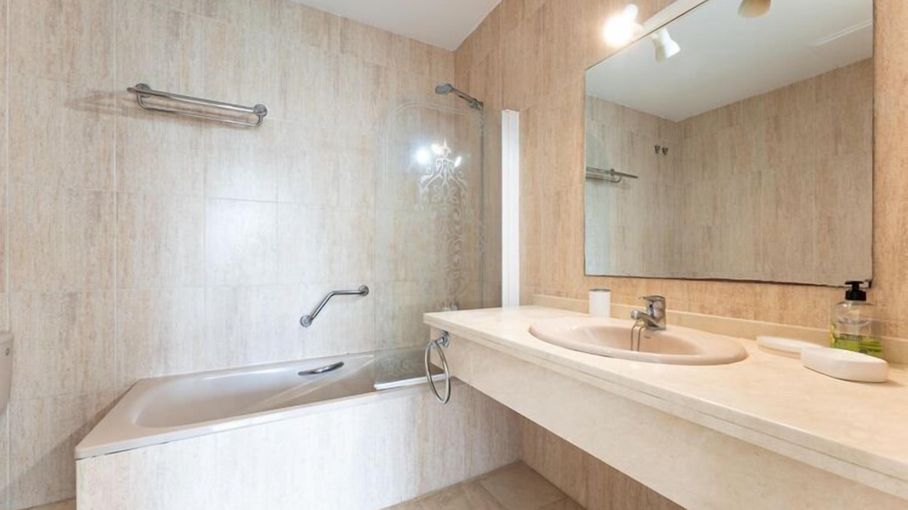 Photo of Bathroom in Urbanizacion Pinos Verdes