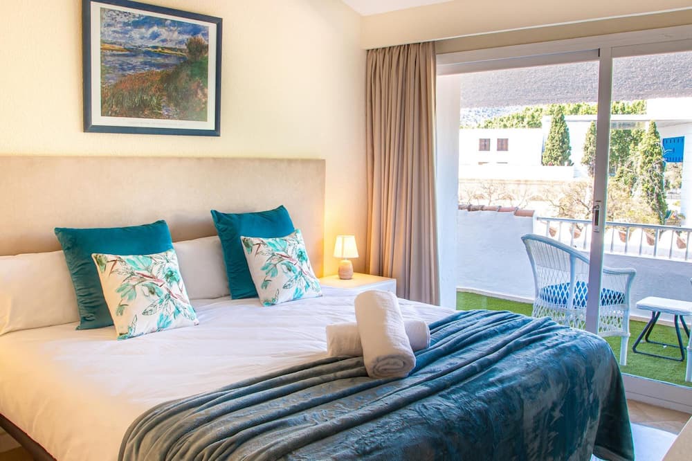 Photo of Bedroom in Golden Mile