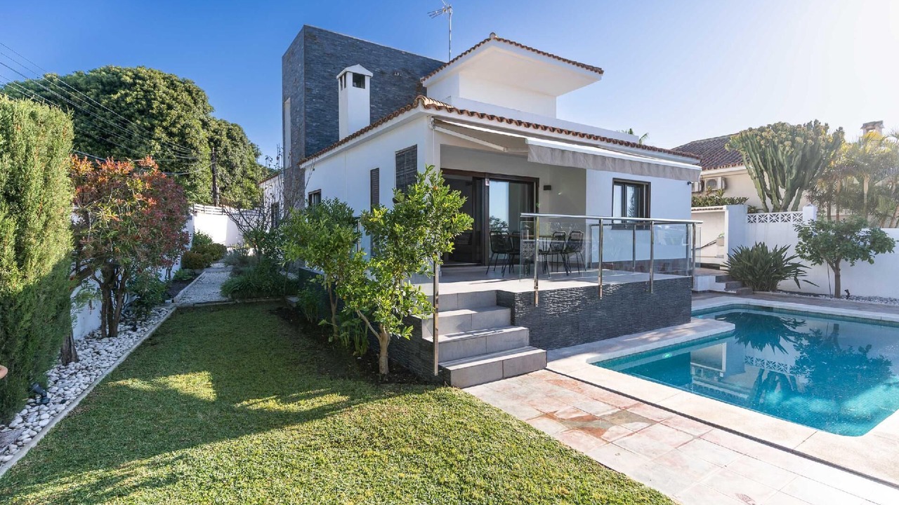 Photo of Outdoor in Urbanizacion Costabella
