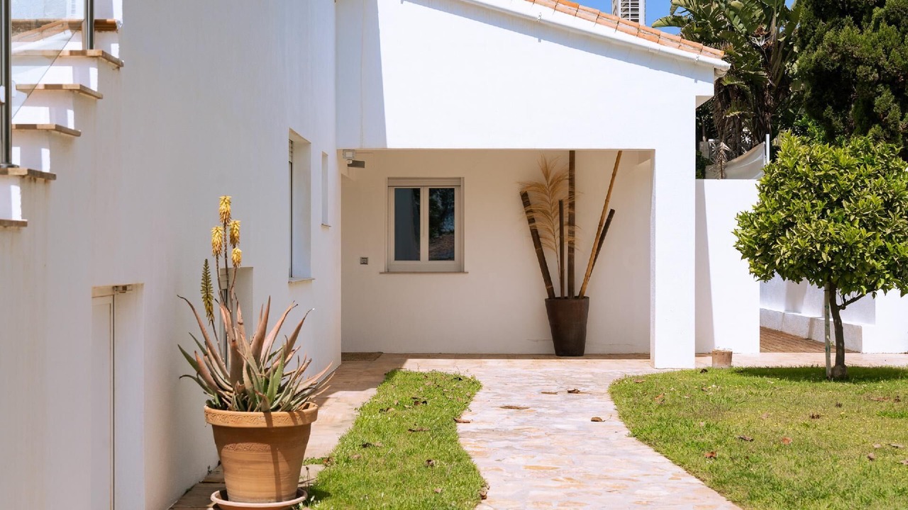 Photo of Outdoor in Urbanizacion Costabella