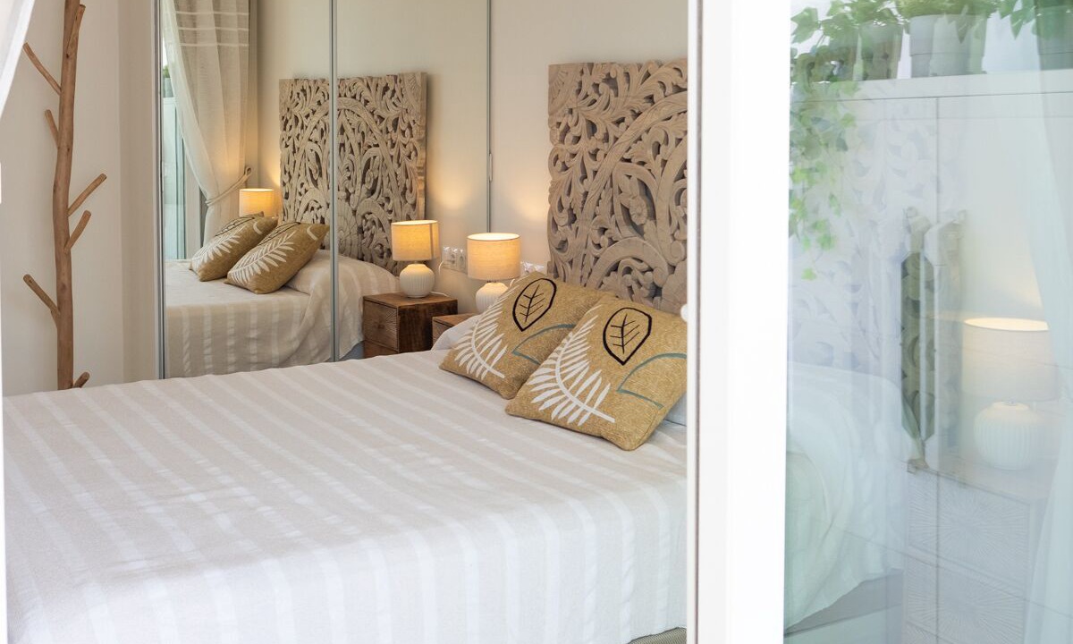 Photo of Bedroom in Golden Mile