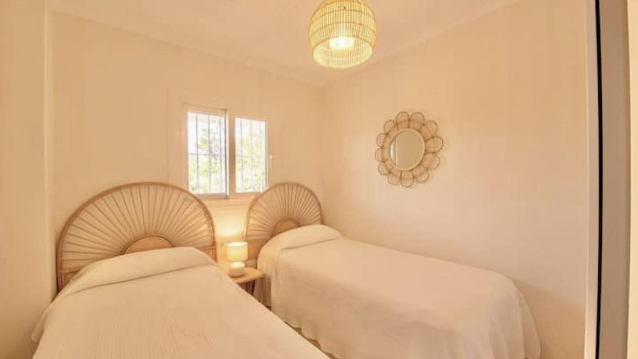 Photo of Bedroom in Golden Mile