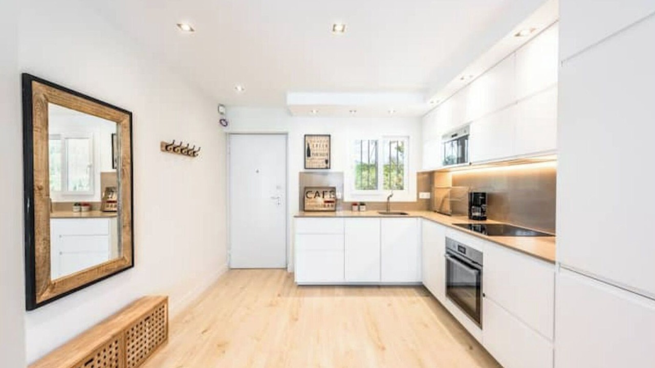 Photo of Kitchen in Golden Mile