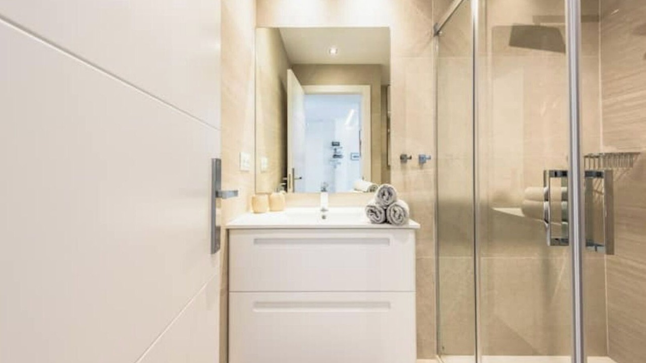 Photo of Bathroom in Golden Mile