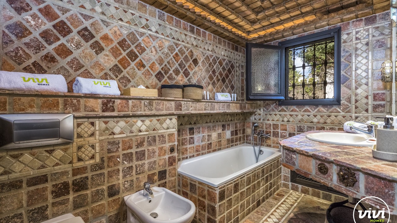 Photo of Bathroom in Urbanizacion Costabella