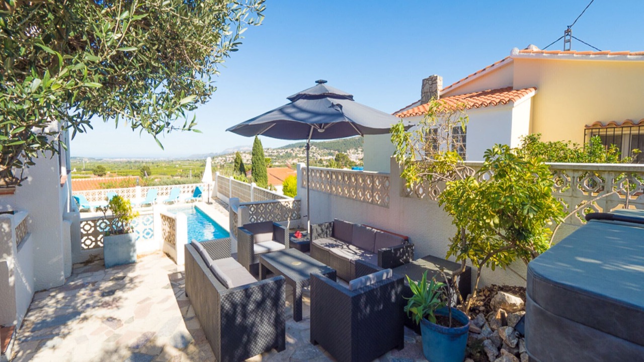 Photo of Patio Balcony in Orba