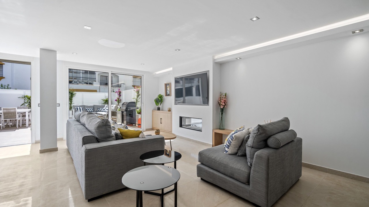 Photo of Livingroom in Golden Mile