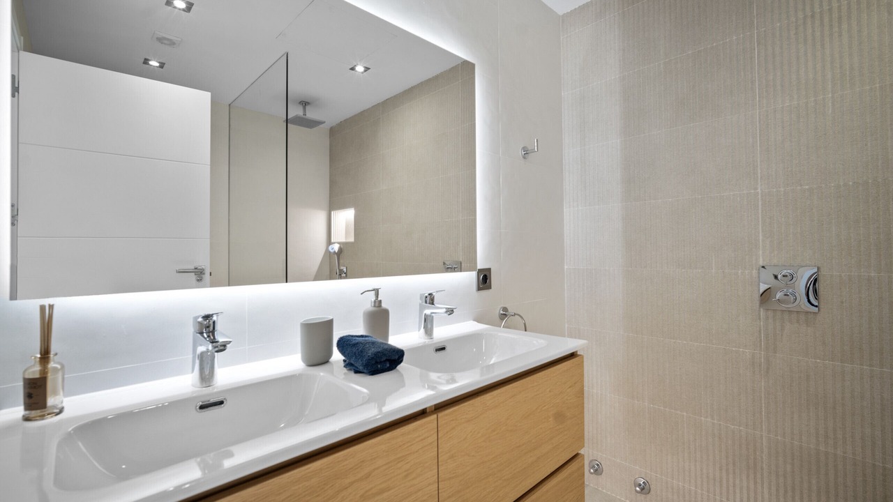 Photo of Bathroom in Golden Mile