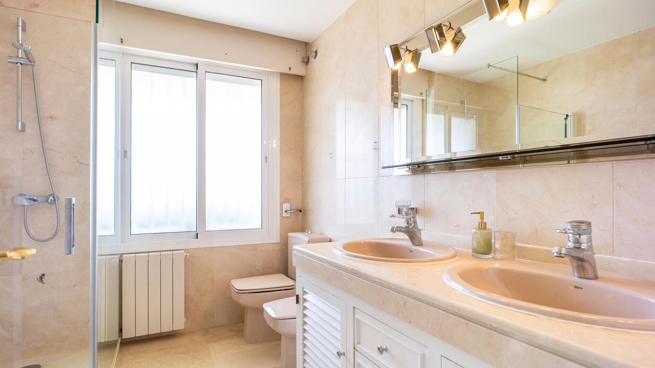 Photo of Bathroom in Elviria