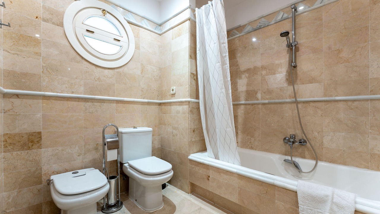 Photo of Bathroom in Elviria