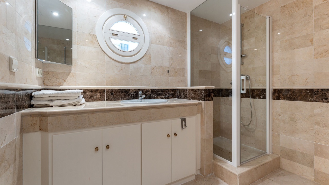 Photo of Bathroom in Elviria