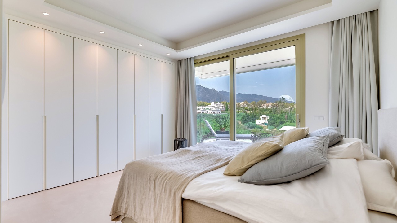 Photo of Bedroom in Golden Mile