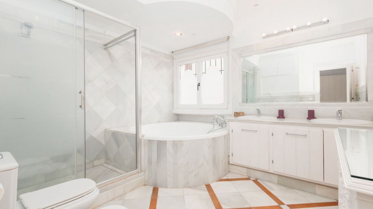Photo of Bathroom in Puerto Banus