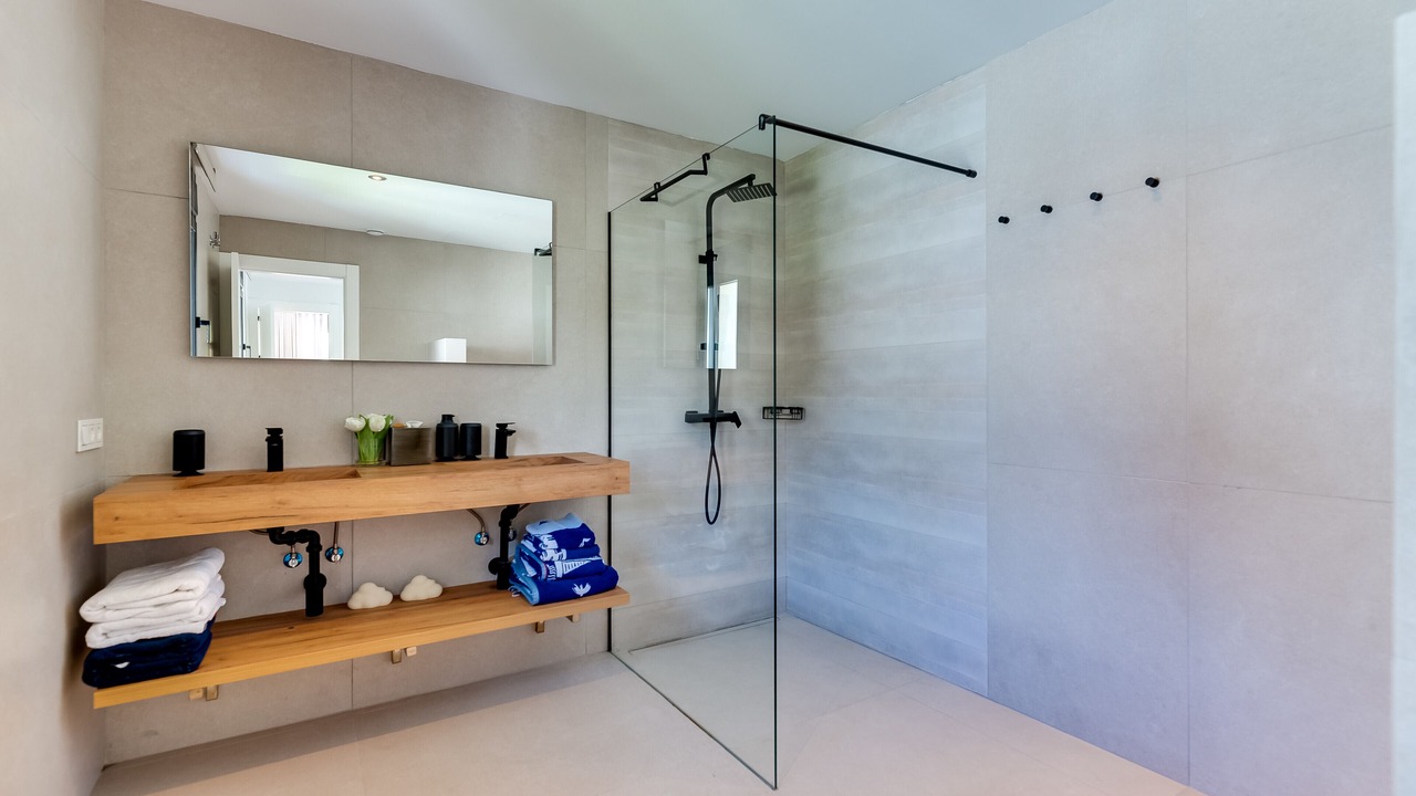 Photo of Bathroom in Urbanizacion Costabella