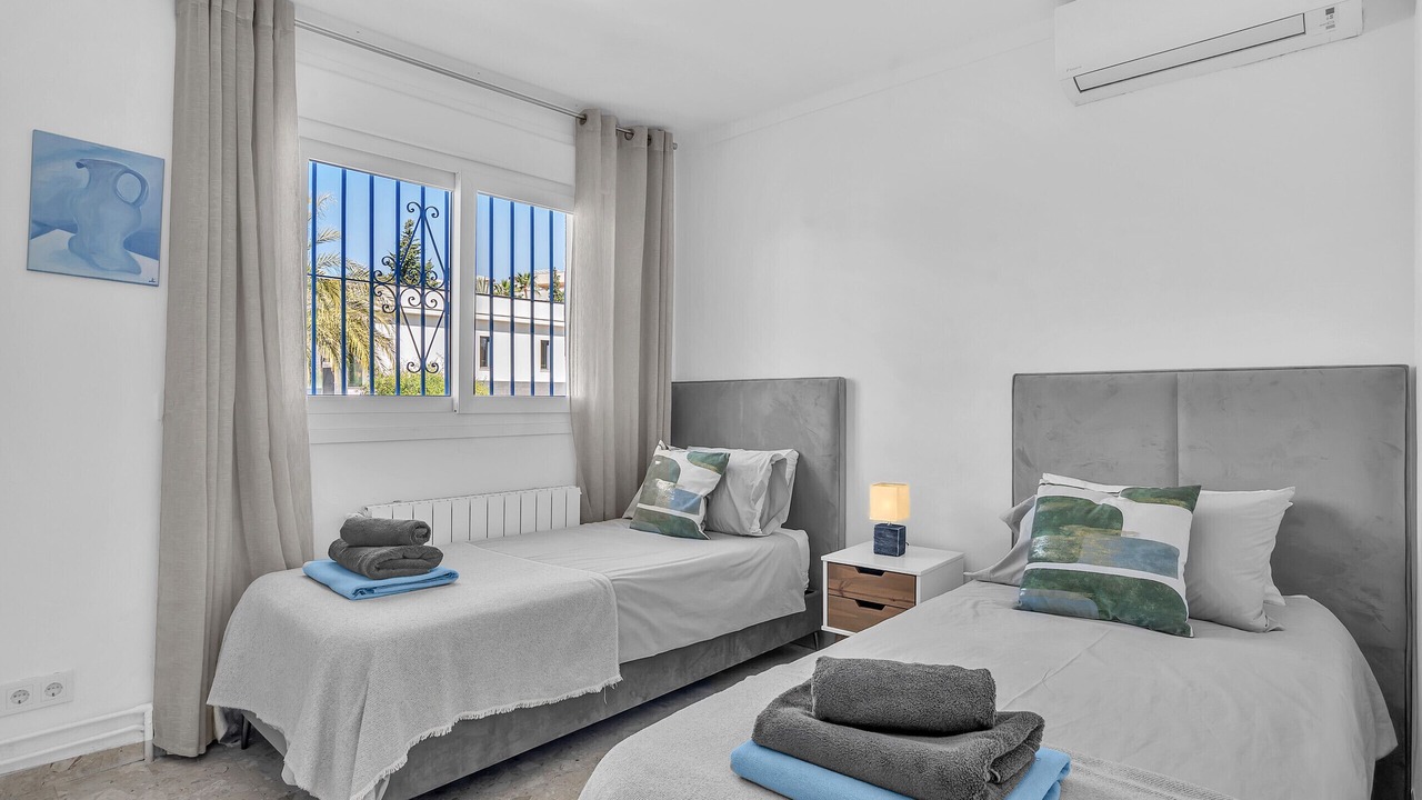 Photo of Bedroom in Golden Mile