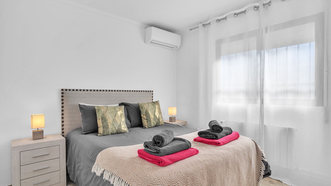 Photo of Bedroom in Golden Mile