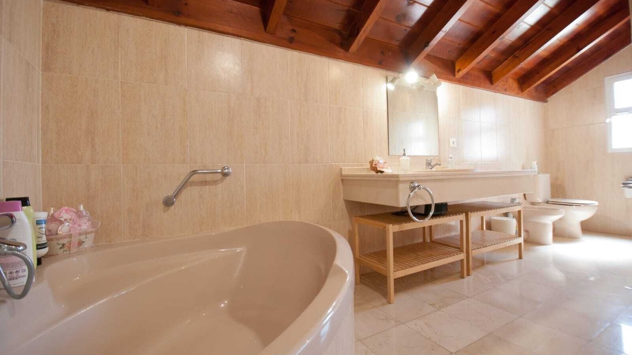 Photo of Bathroom in Urbanizacion Pinos Verdes