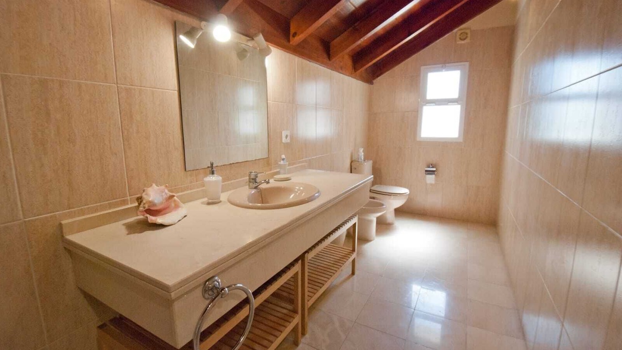 Photo of Bathroom in Urbanizacion Pinos Verdes