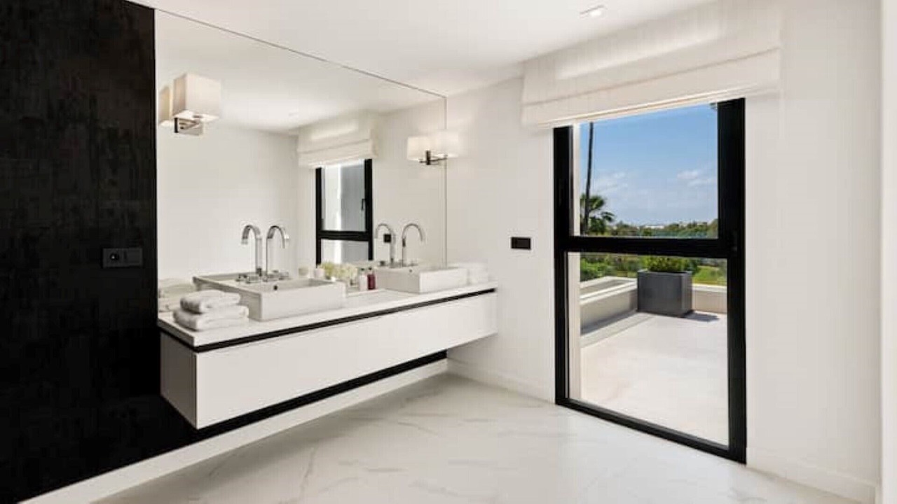 Photo of Bathroom in Nueva Andalucia