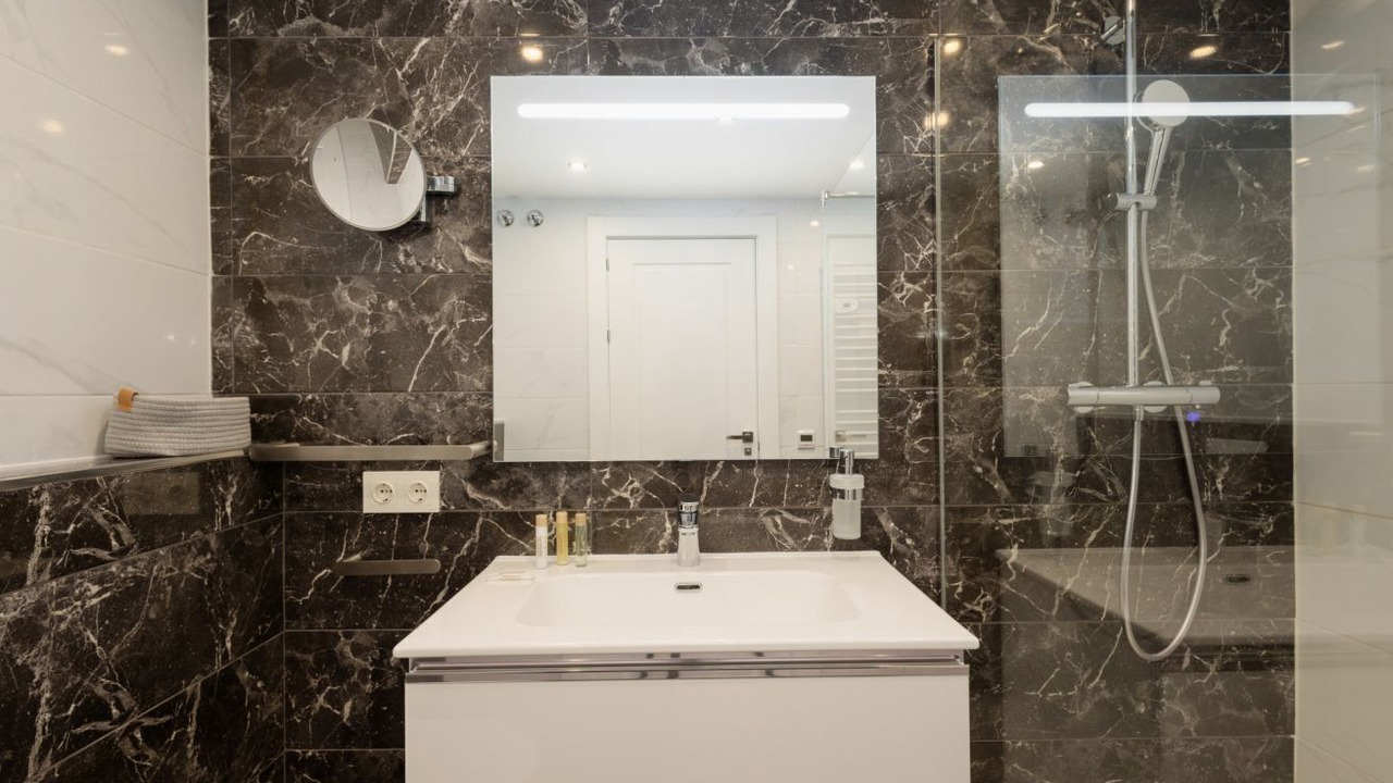 Photo of Bathroom in Elviria