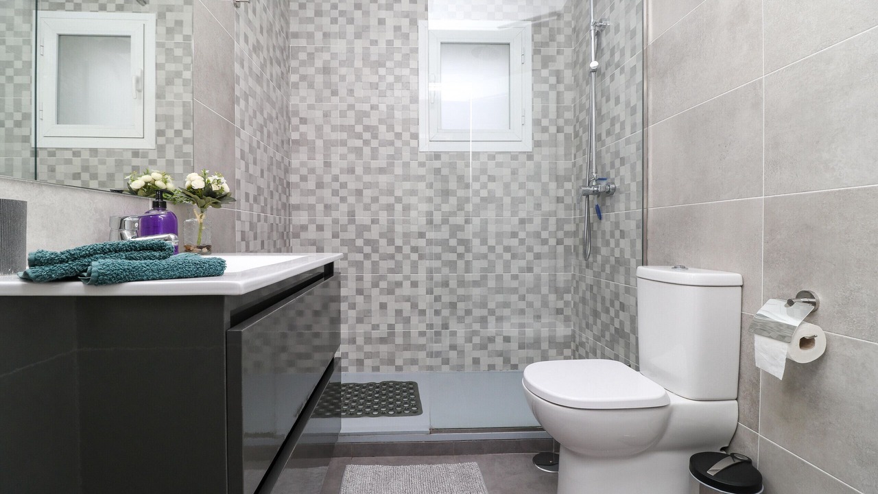 Photo of Bathroom in Urbanizacion Hacienda las Chapas