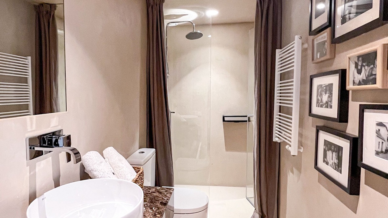 Photo of Bathroom in Golden Mile